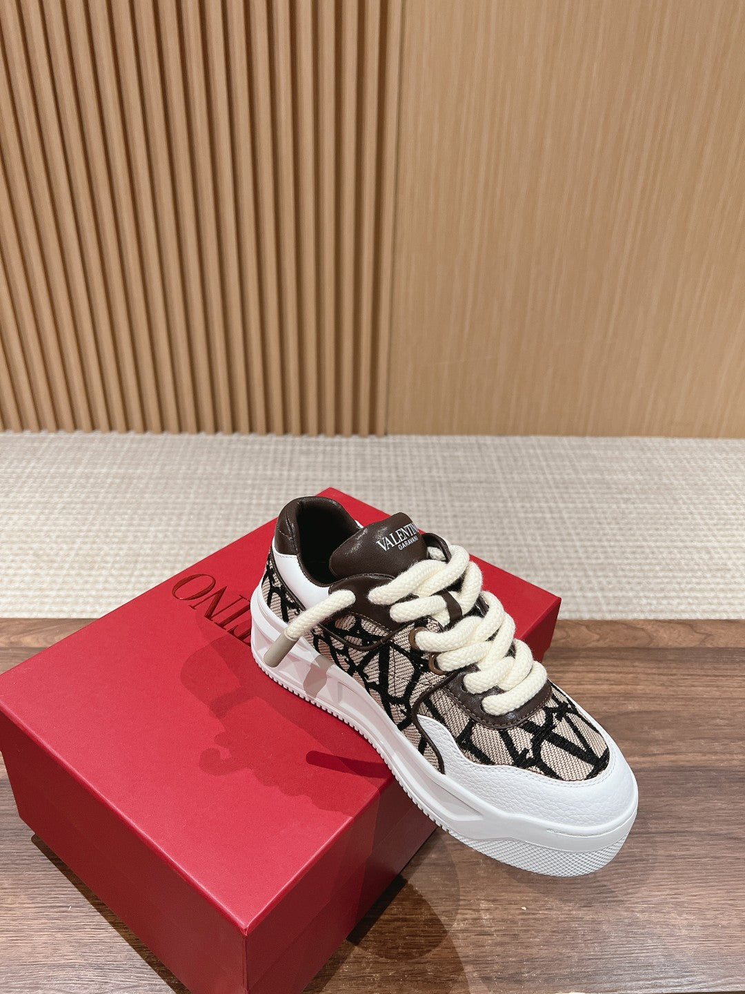 LuxluxHouse Best Quality Valentino Women Shoes