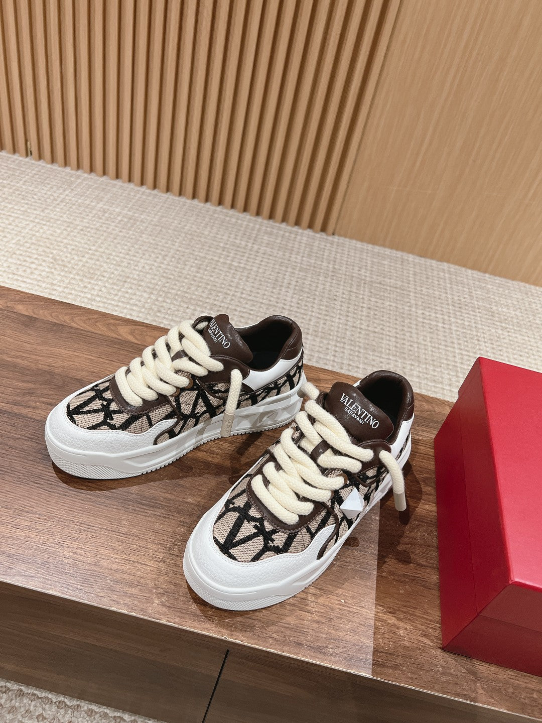 LuxluxHouse Best Quality Valentino Women Shoes