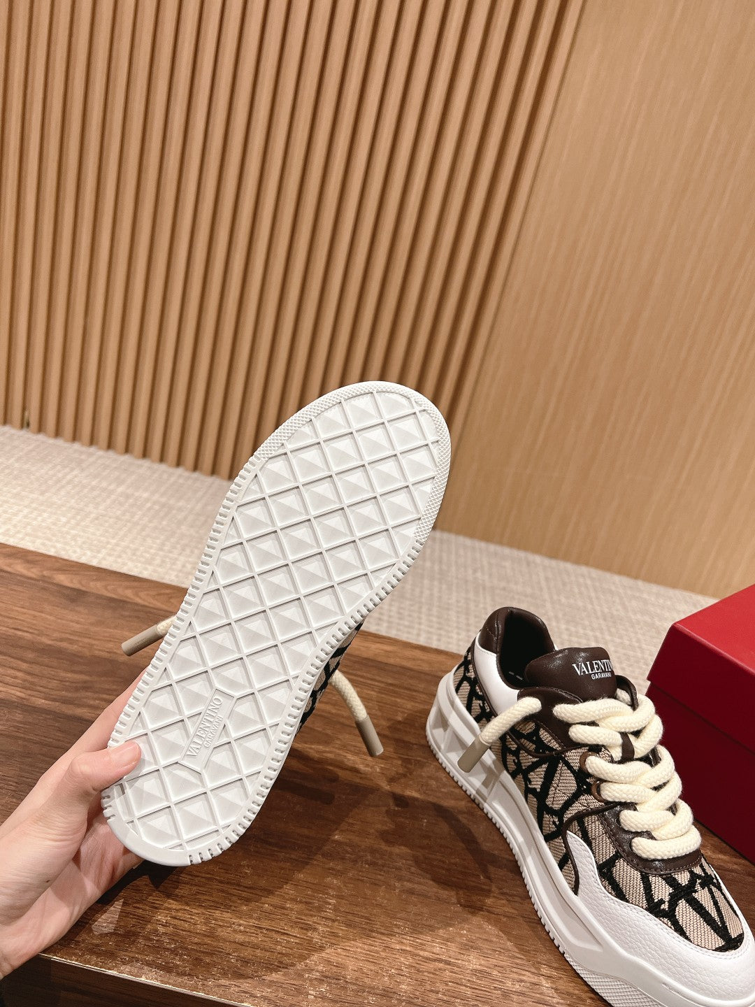 LuxluxHouse Best Quality Valentino Women Shoes