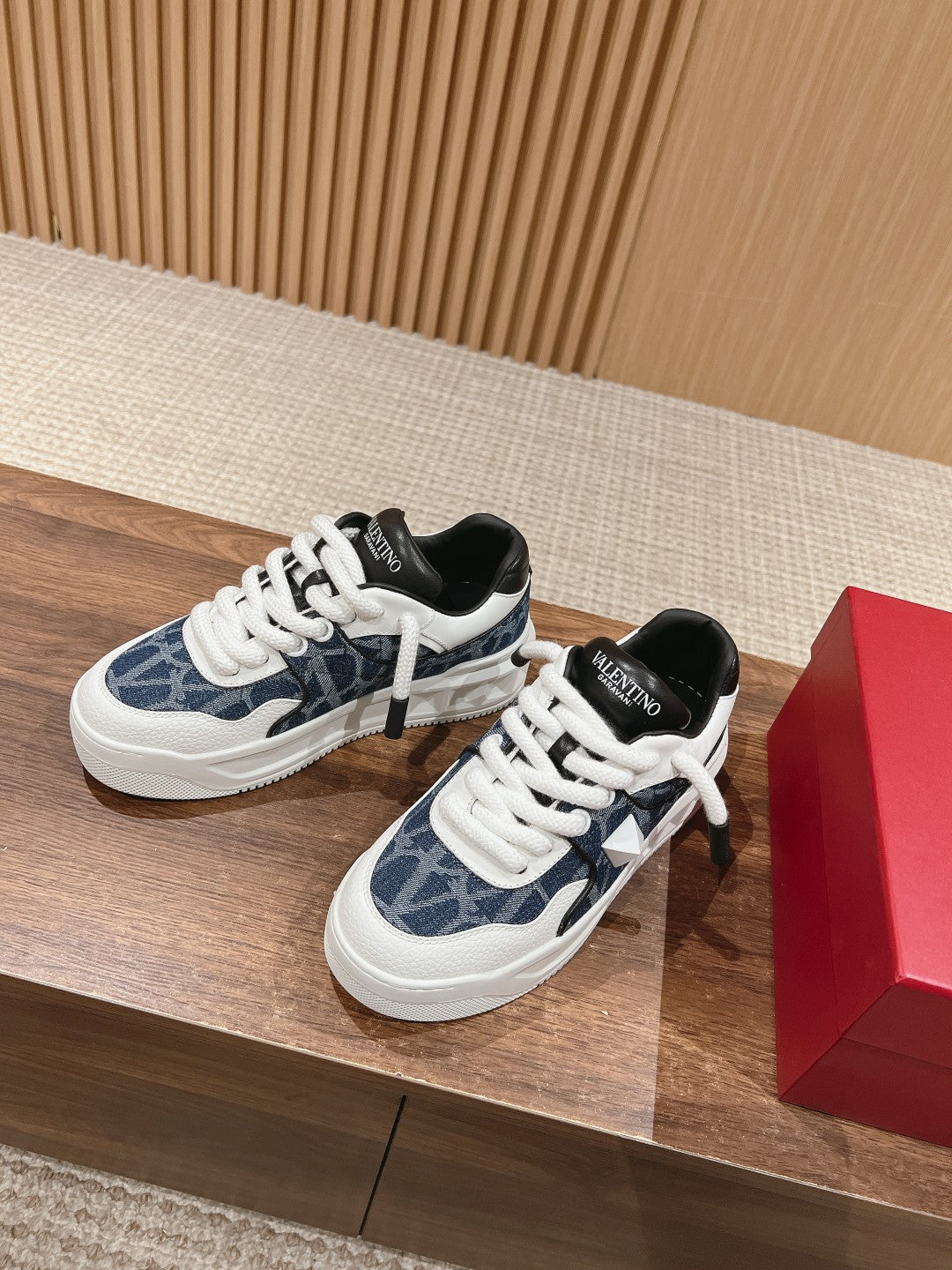 LuxluxHouse Best Quality Valentino Women Shoes