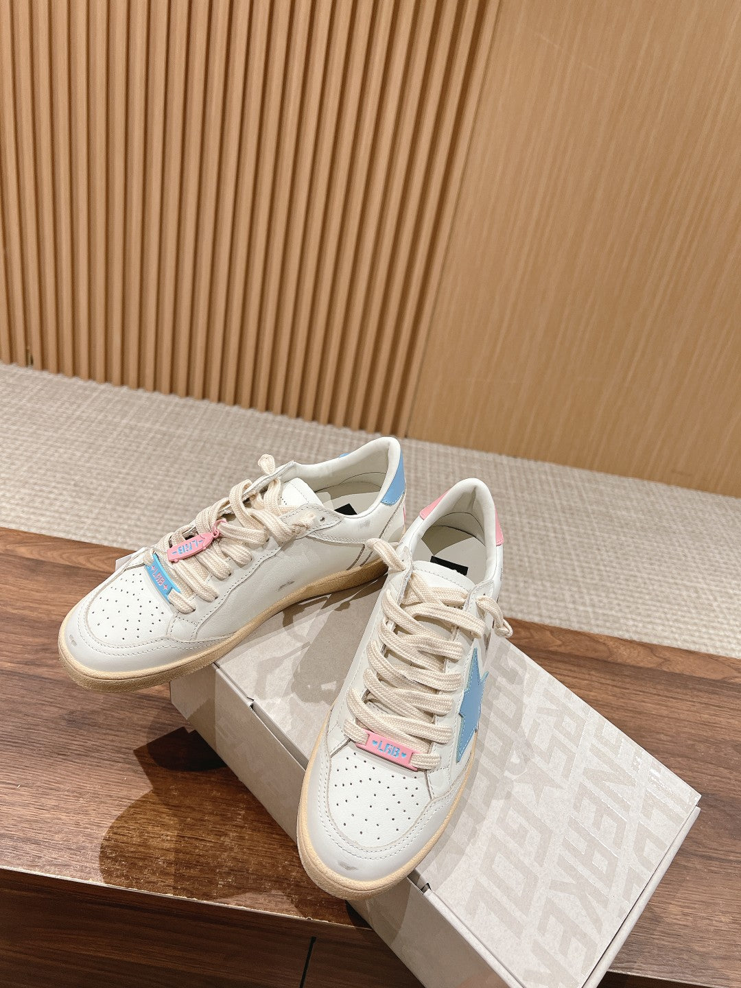 LuxluxHouse Best Quality Shoes Golden Goose