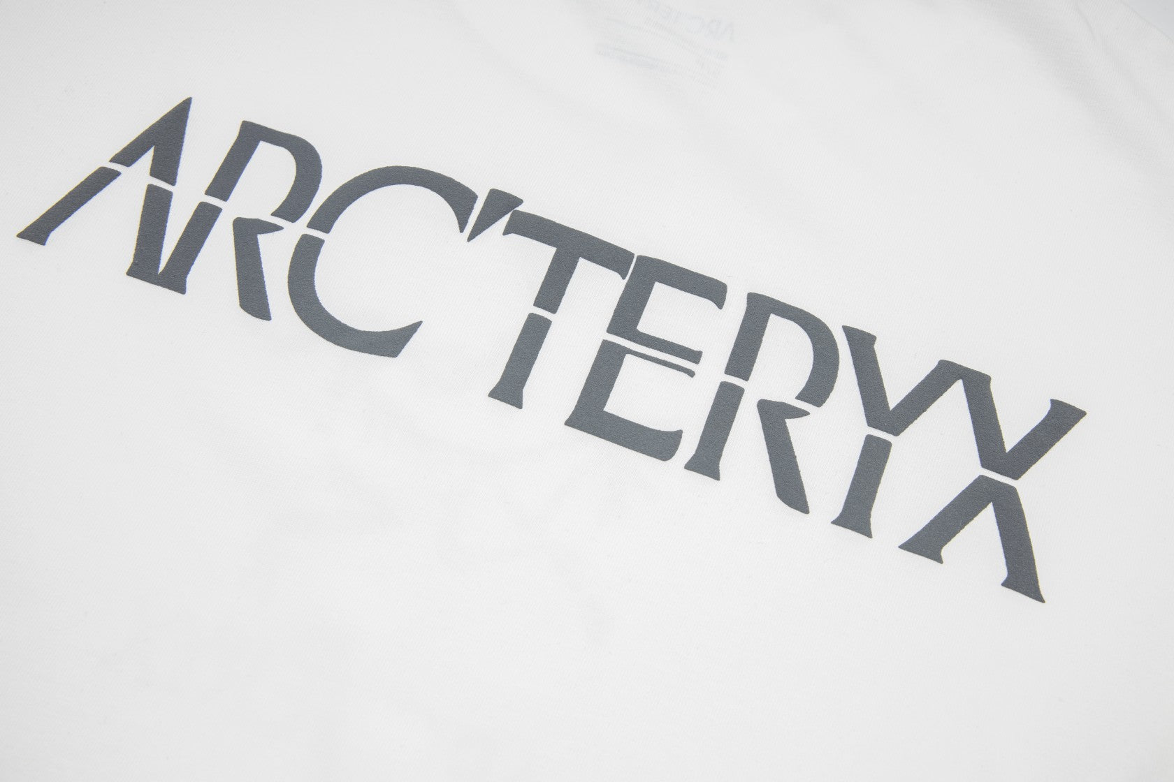 LuxluxHouse Best Quality Clothes T-shirt Arcteryx