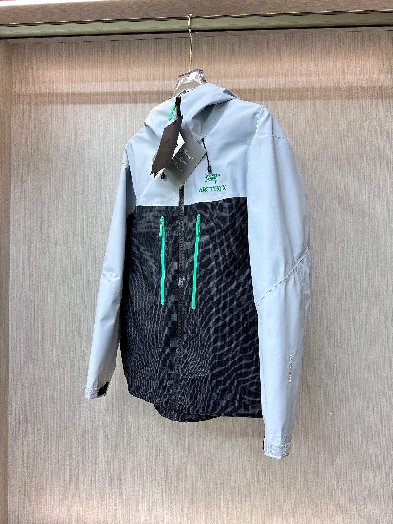 LuxluxHouse Best Quality Clothes Coats & Jackets Arcteryx