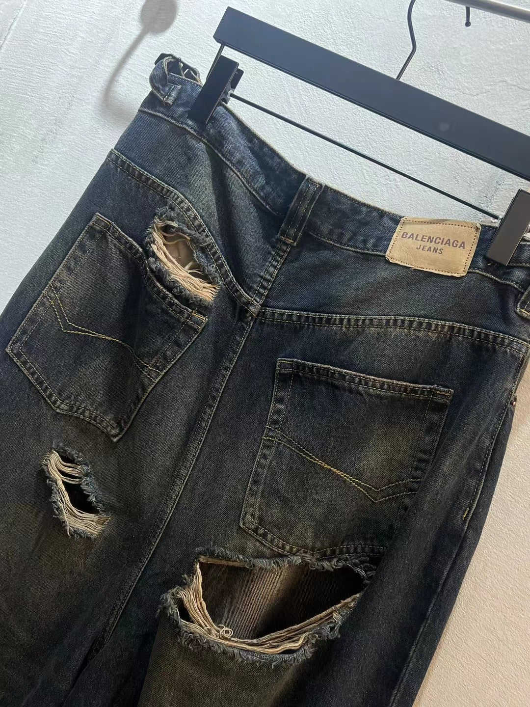 LuxluxHouse Best Quality Clothes Balenciaga Pants