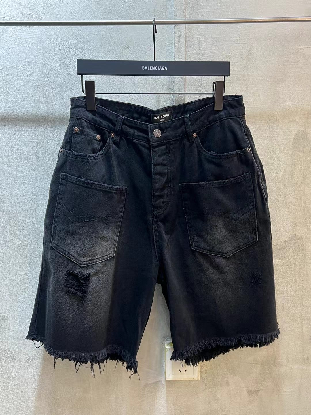 LuxluxHouse Best Quality Clothes Balenciaga Pants
