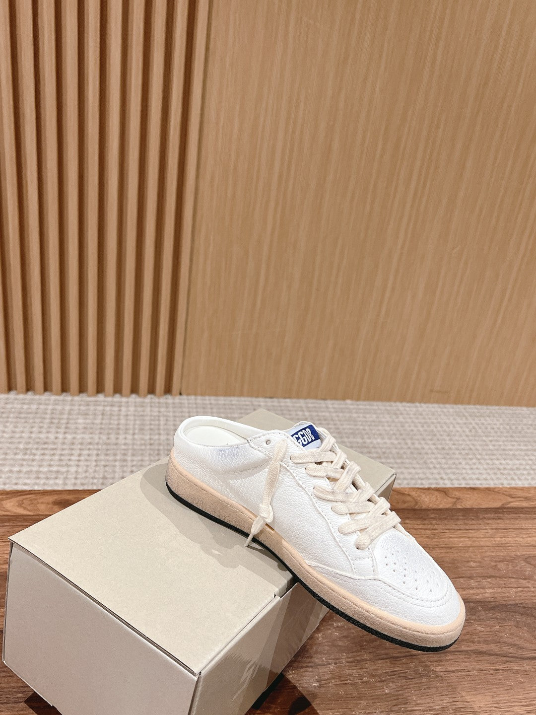 LuxluxHouse Best Quality Shoes Golden Goose