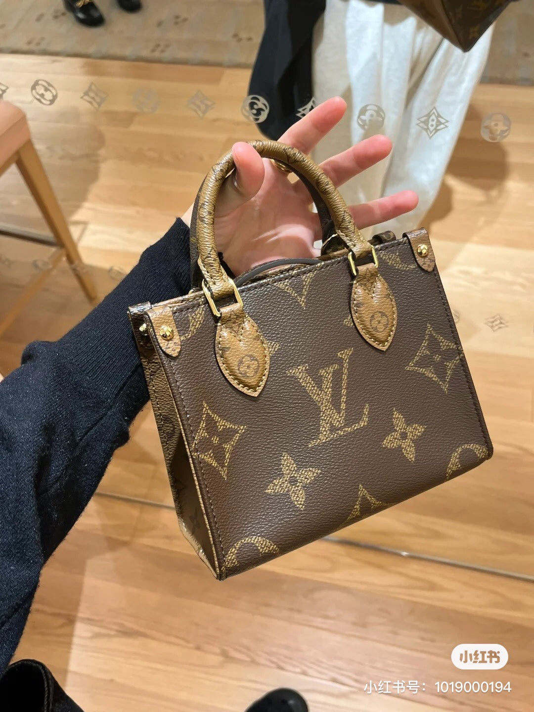 LuxluxHouse Best Quality Bags Louis Vuitton Women Men