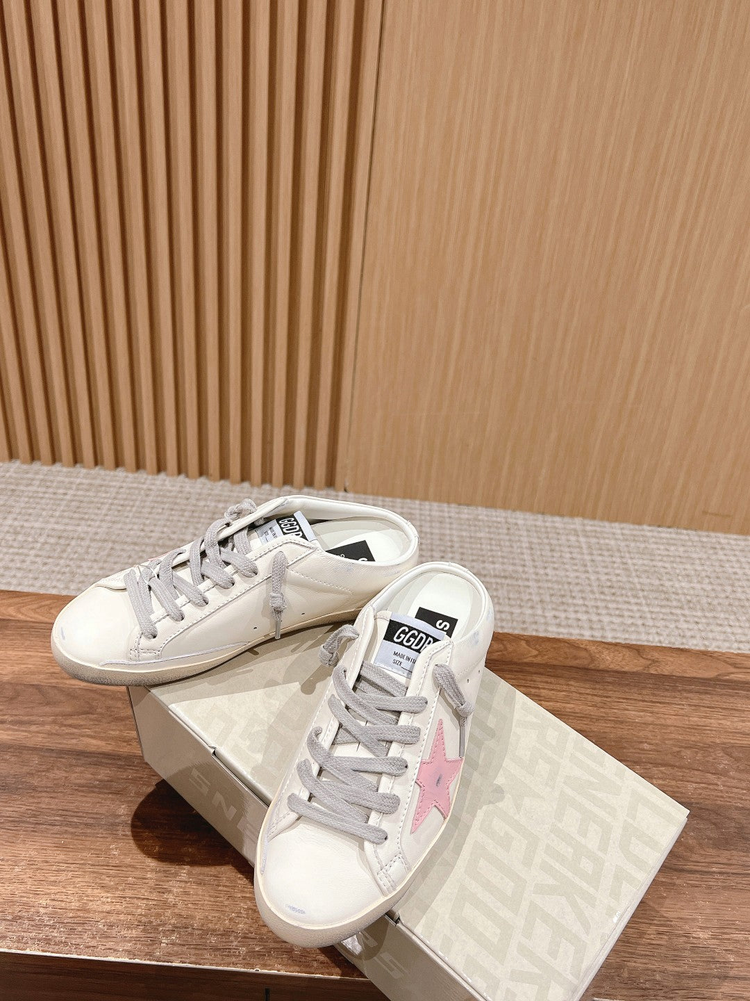 LuxluxHouse Best Quality Shoes Golden Goose
