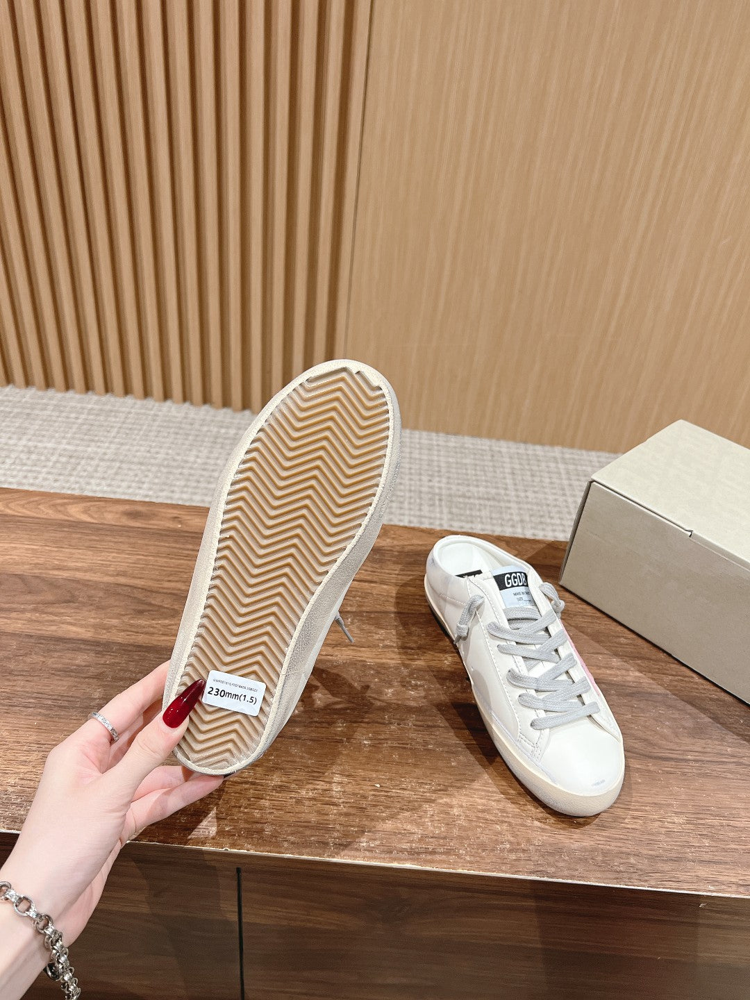 LuxluxHouse Best Quality Shoes Golden Goose