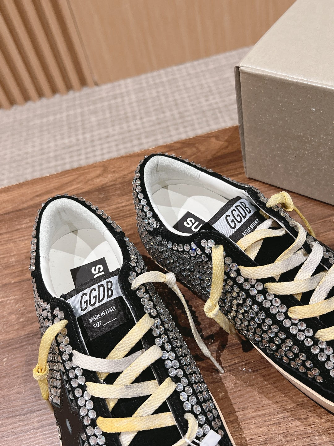 LuxluxHouse Best Quality Shoes Golden Goose
