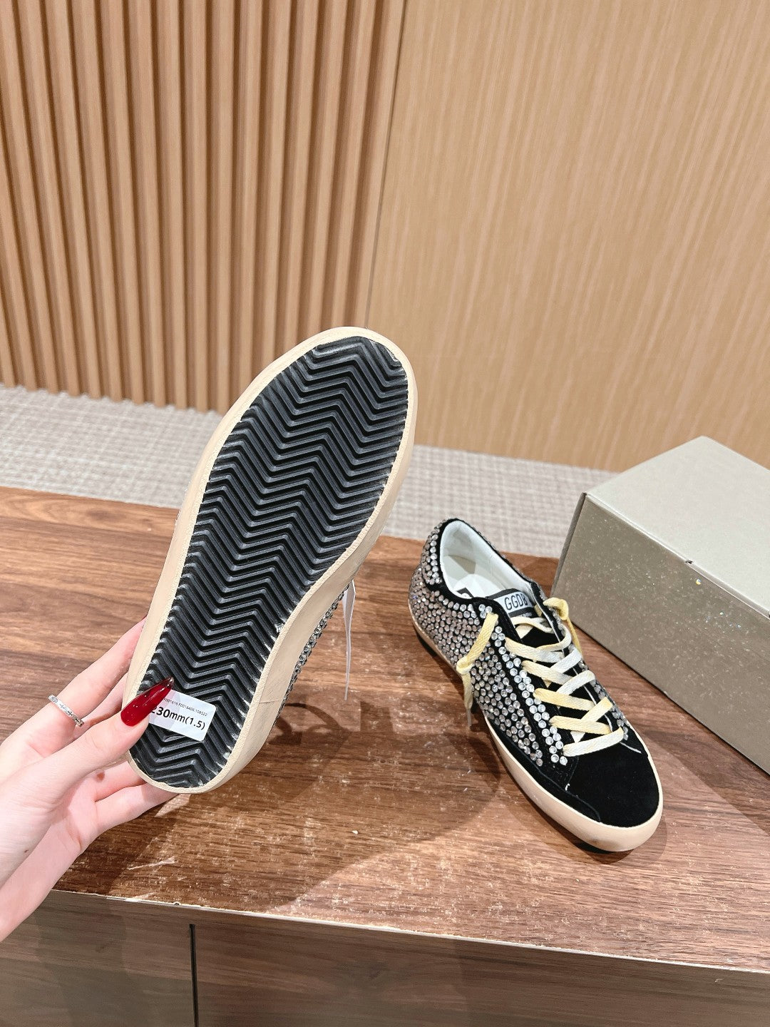 LuxluxHouse Best Quality Shoes Golden Goose
