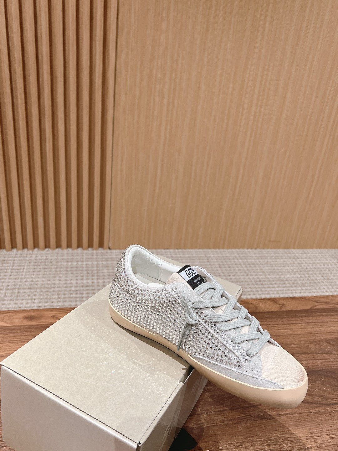 LuxluxHouse Best Quality Shoes Golden Goose