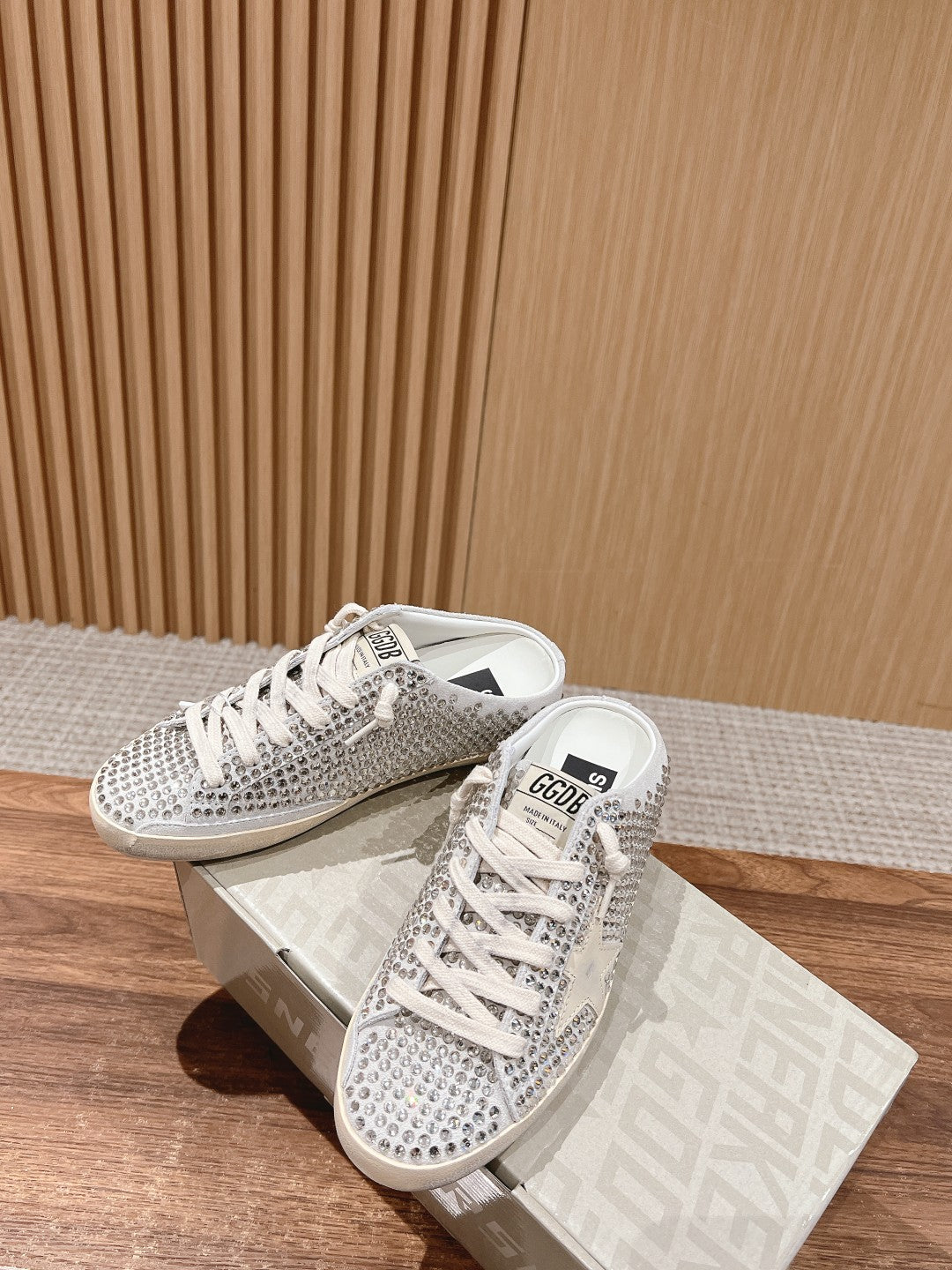 LuxluxHouse Best Quality Shoes Golden Goose