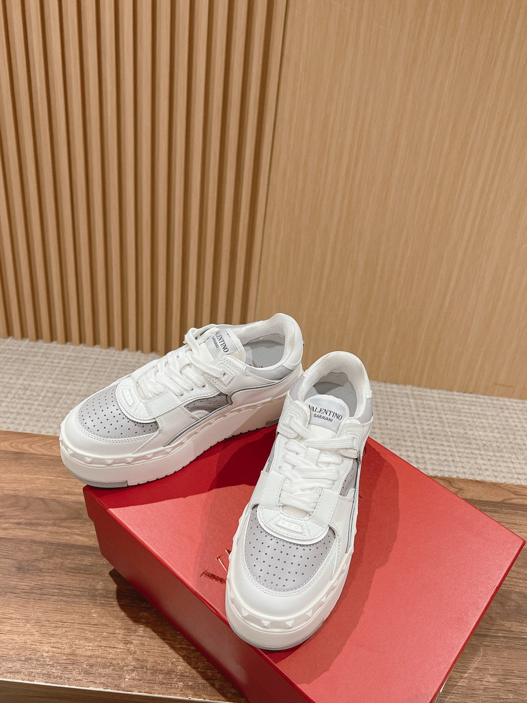 LuxluxHouse Best Quality Valentino Women Shoes