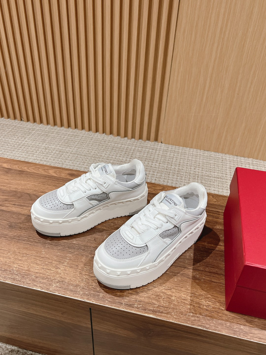 LuxluxHouse Best Quality Valentino Women Shoes