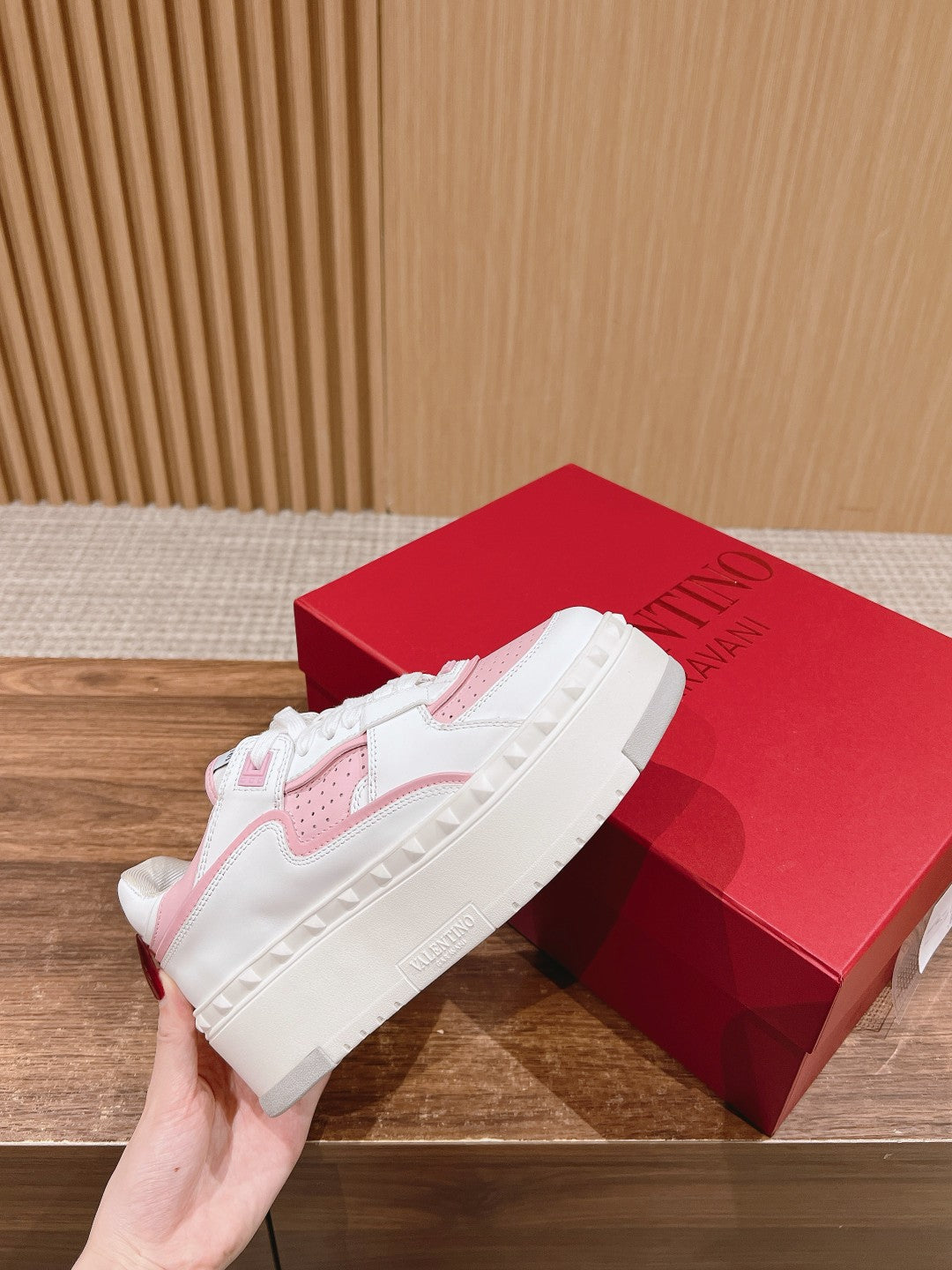 LuxluxHouse Best Quality Valentino Women Shoes