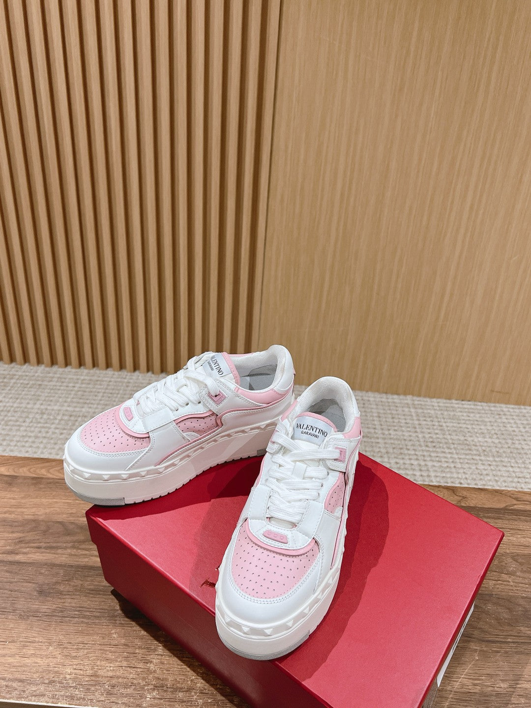 LuxluxHouse Best Quality Valentino Women Shoes