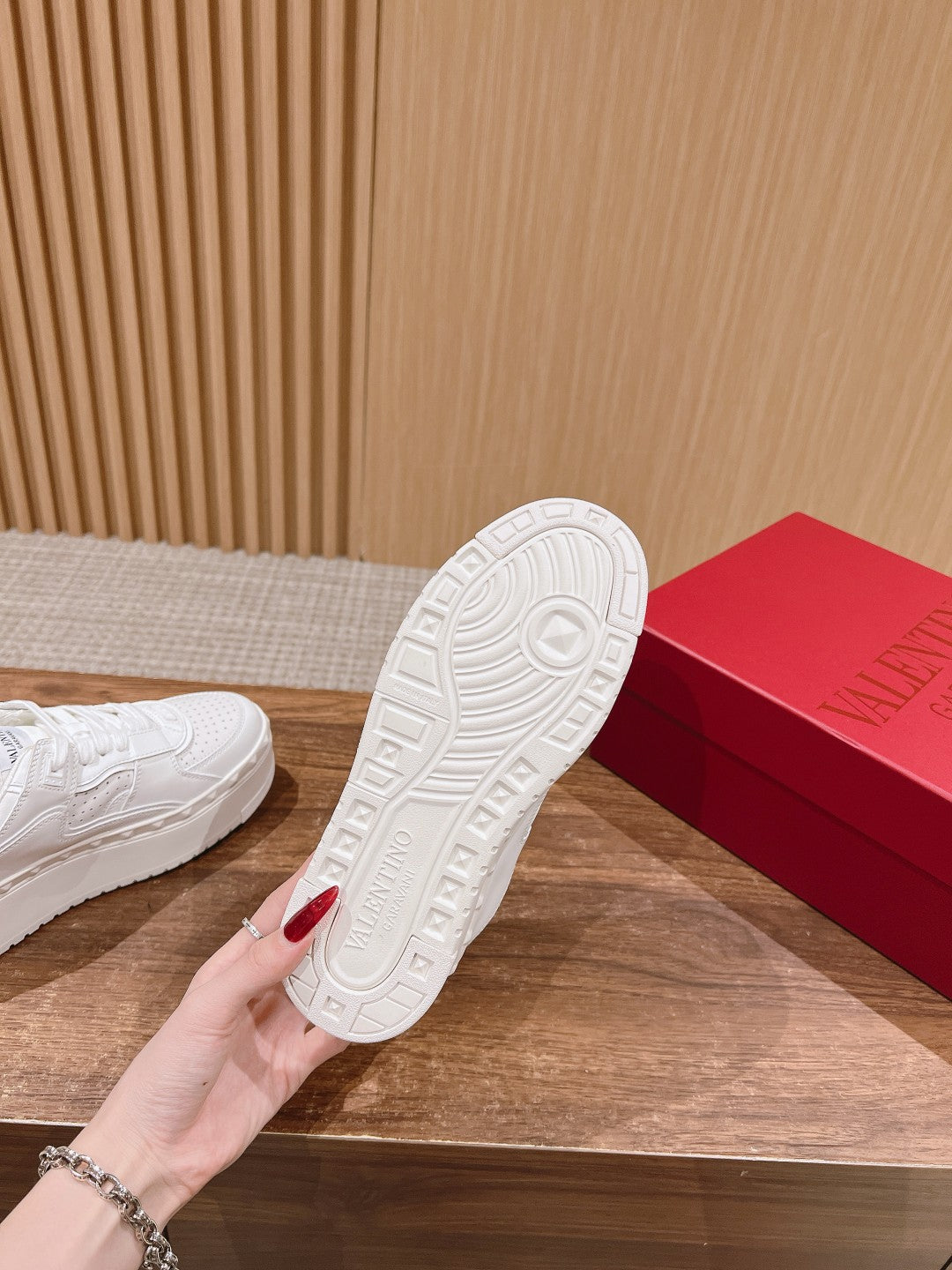LuxluxHouse Best Quality Valentino Women Shoes