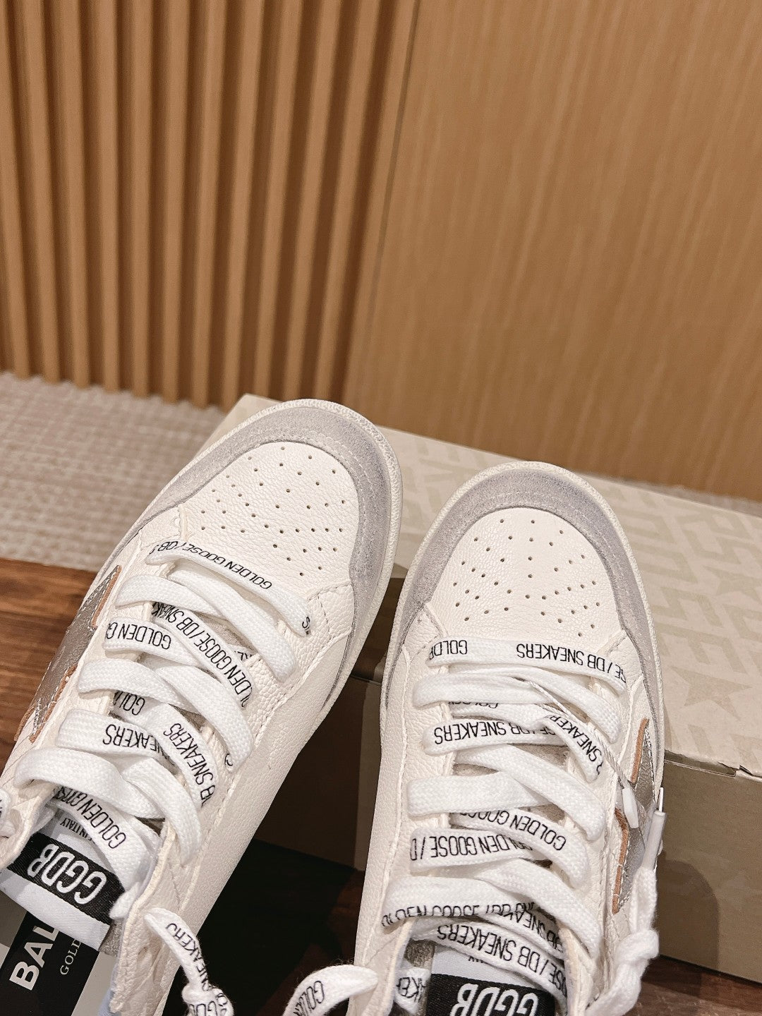 LuxluxHouse Best Quality Shoes Golden Goose