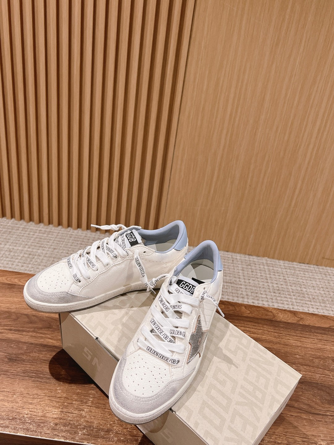 LuxluxHouse Best Quality Shoes Golden Goose