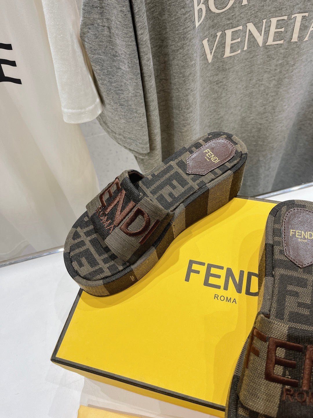 LuxluxHouse Best Quality Fendi Women Shoes