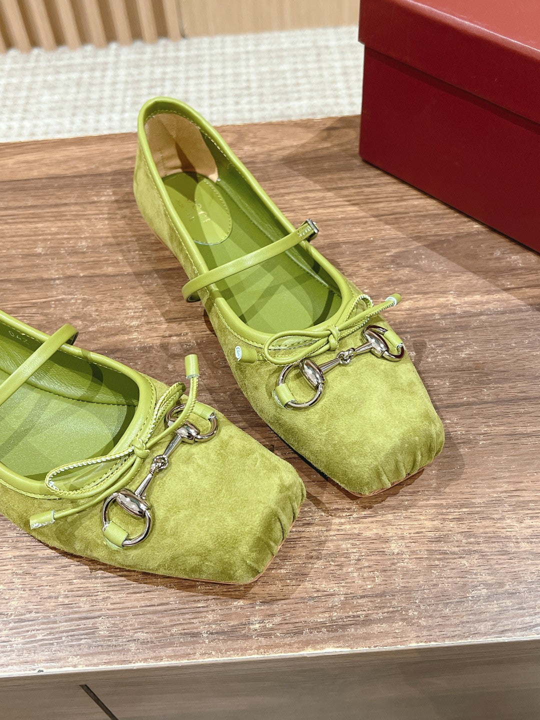 LuxluxHouse Best Quality Gucci Women Shoes