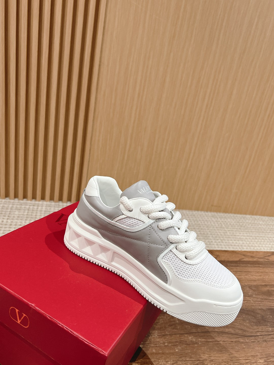 LuxluxHouse Best Quality Valentino Women Shoes