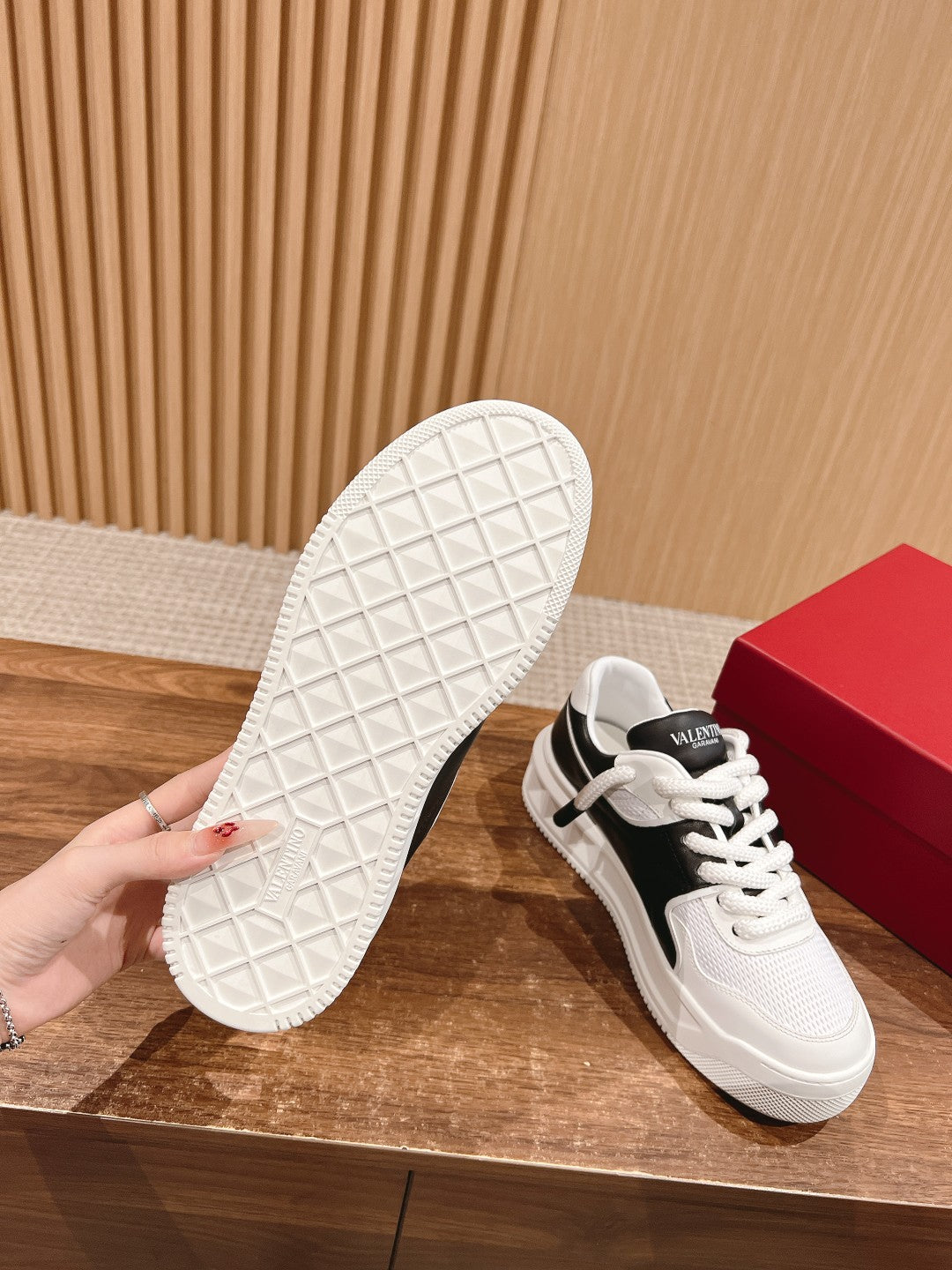 LuxluxHouse Best Quality Valentino Women Shoes