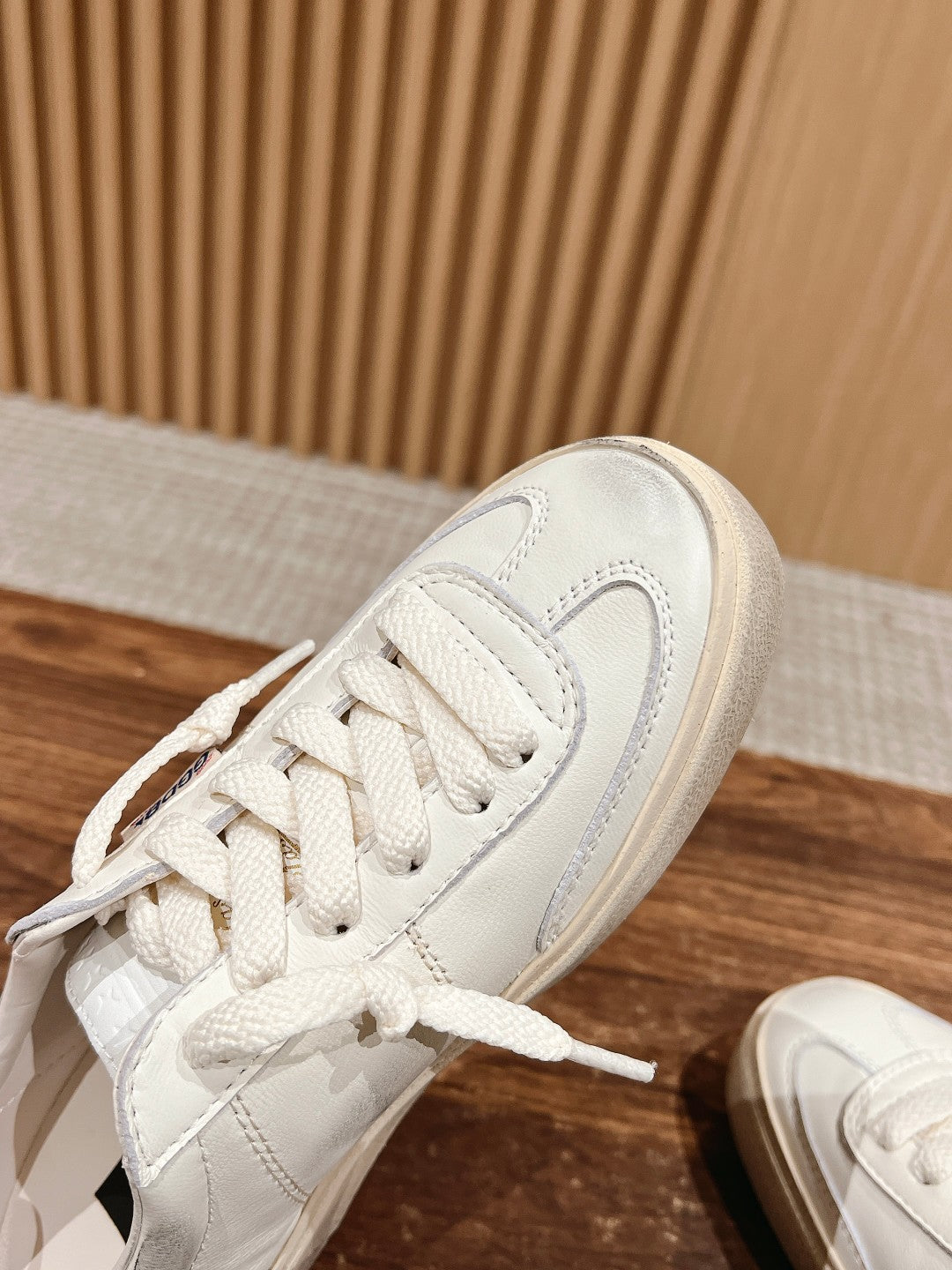 LuxluxHouse Best Quality Shoes Golden Goose