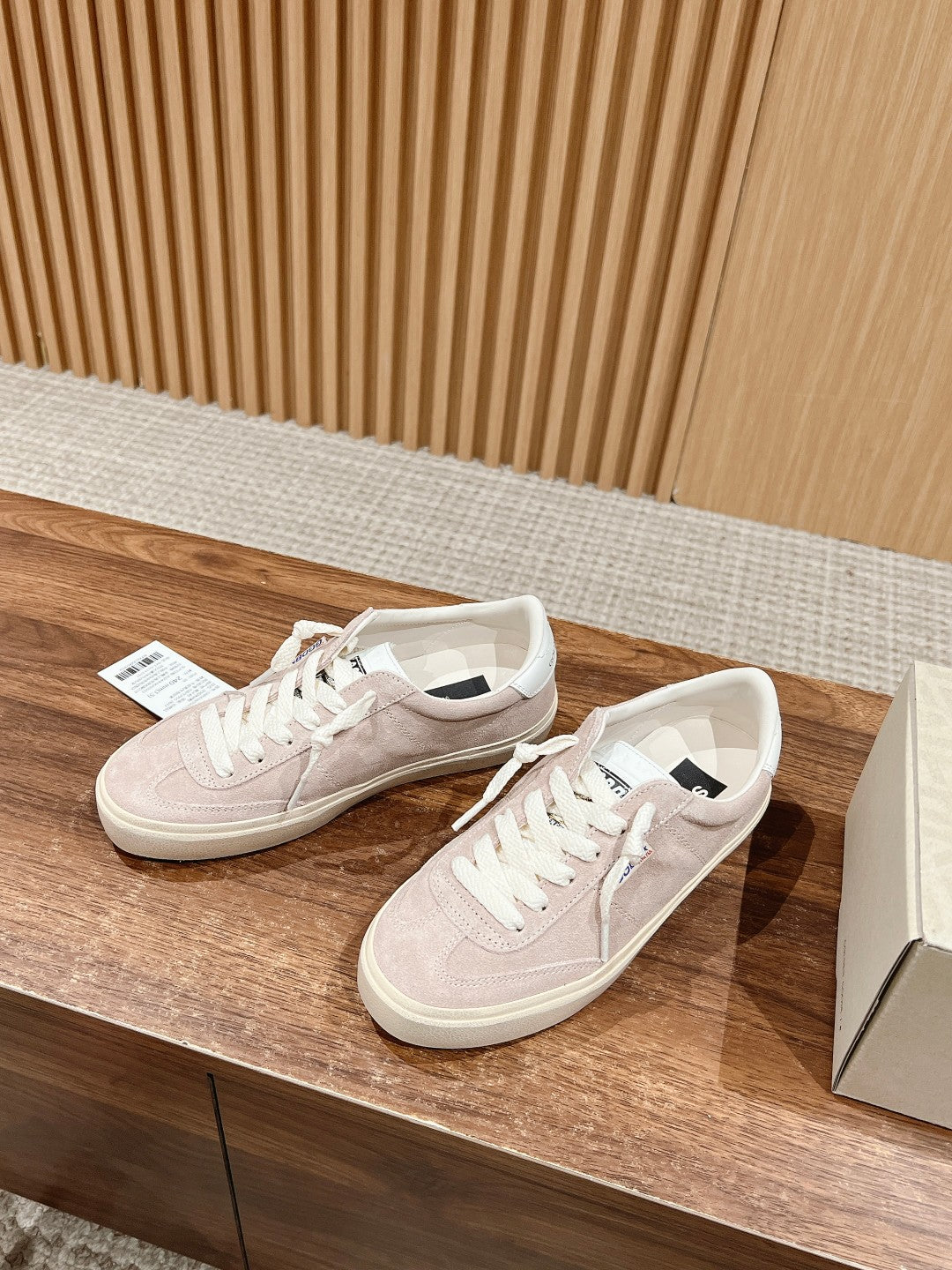 LuxluxHouse Best Quality Shoes Golden Goose