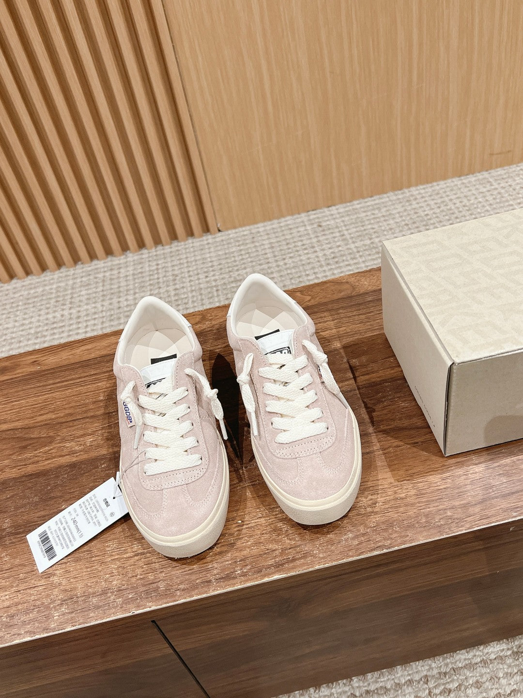LuxluxHouse Best Quality Shoes Golden Goose
