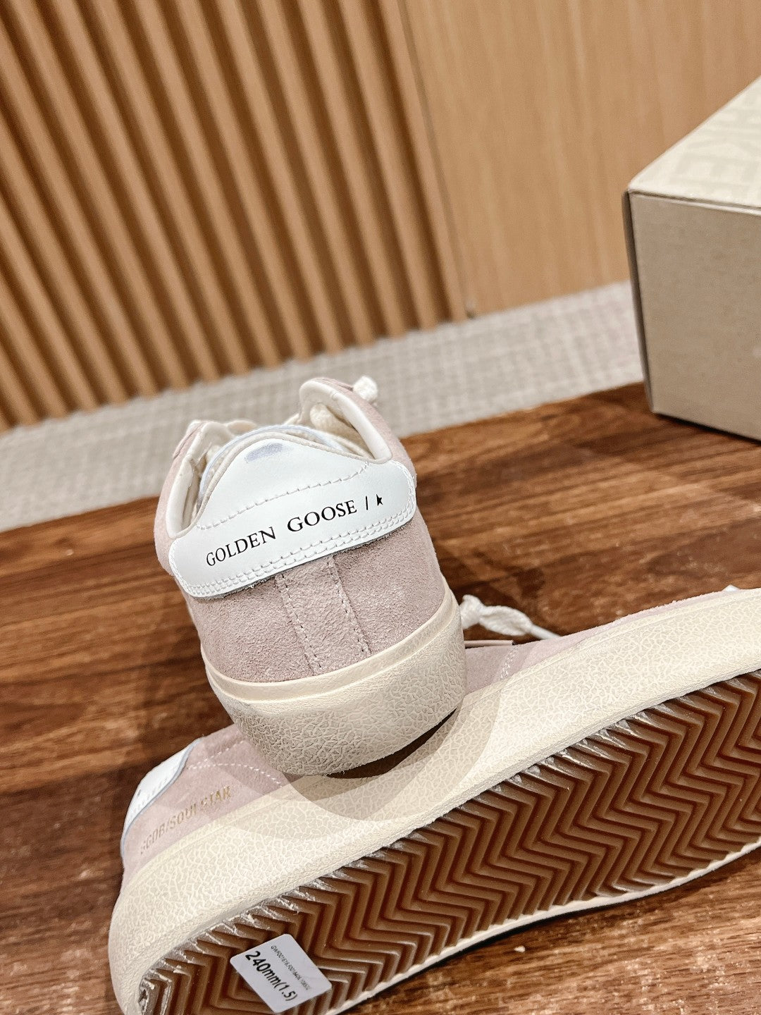 LuxluxHouse Best Quality Shoes Golden Goose