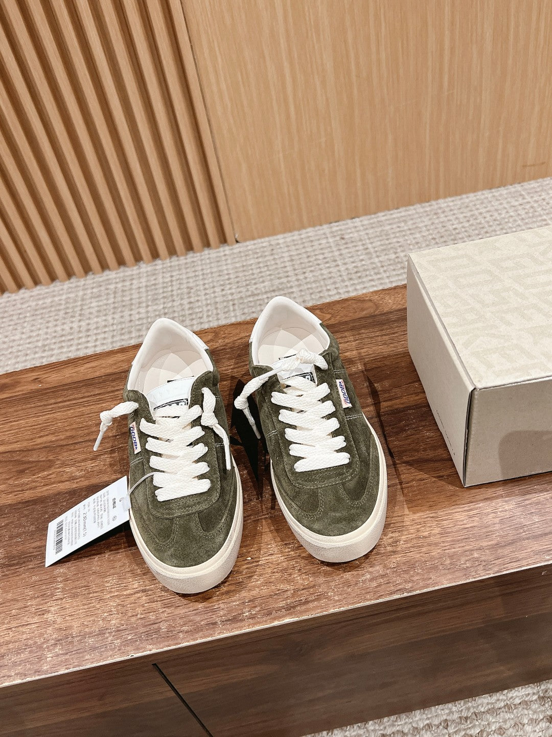 LuxluxHouse Best Quality Shoes Golden Goose