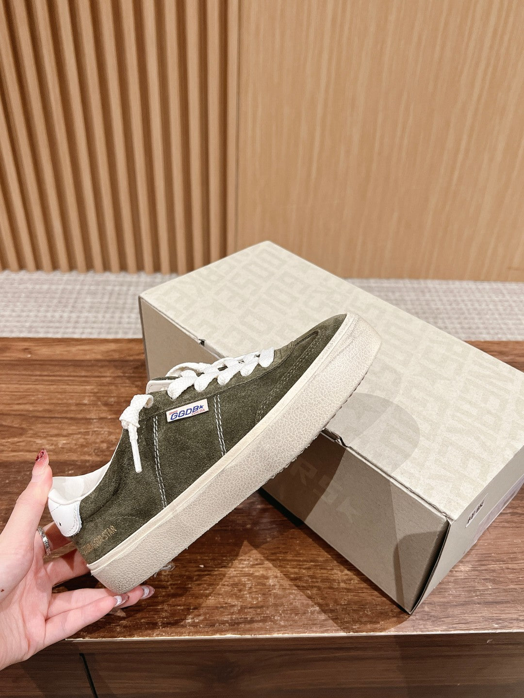LuxluxHouse Best Quality Shoes Golden Goose