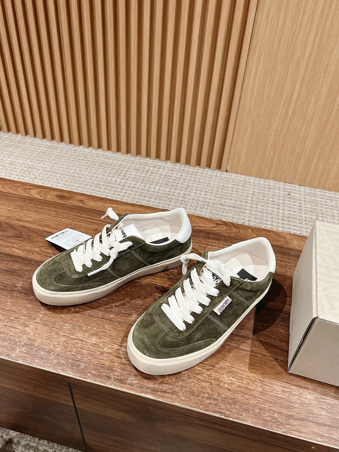 LuxluxHouse Best Quality Shoes Golden Goose