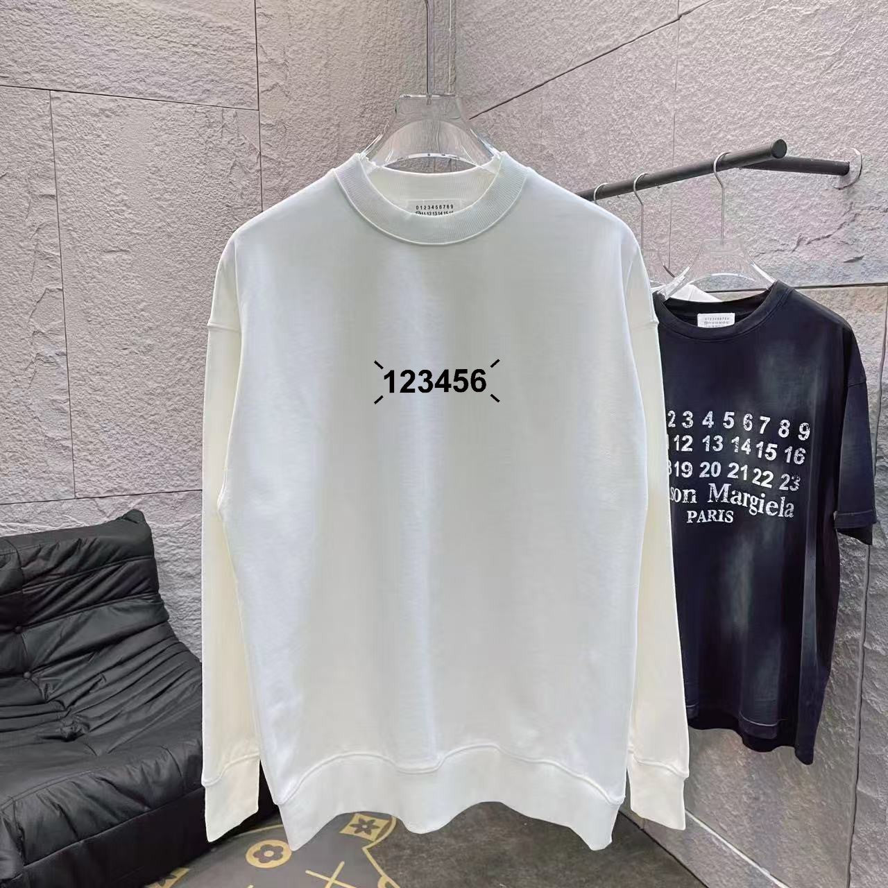 LuxluxHouse Best Quality Clothes T-shirt Chanel & Maison Margiela