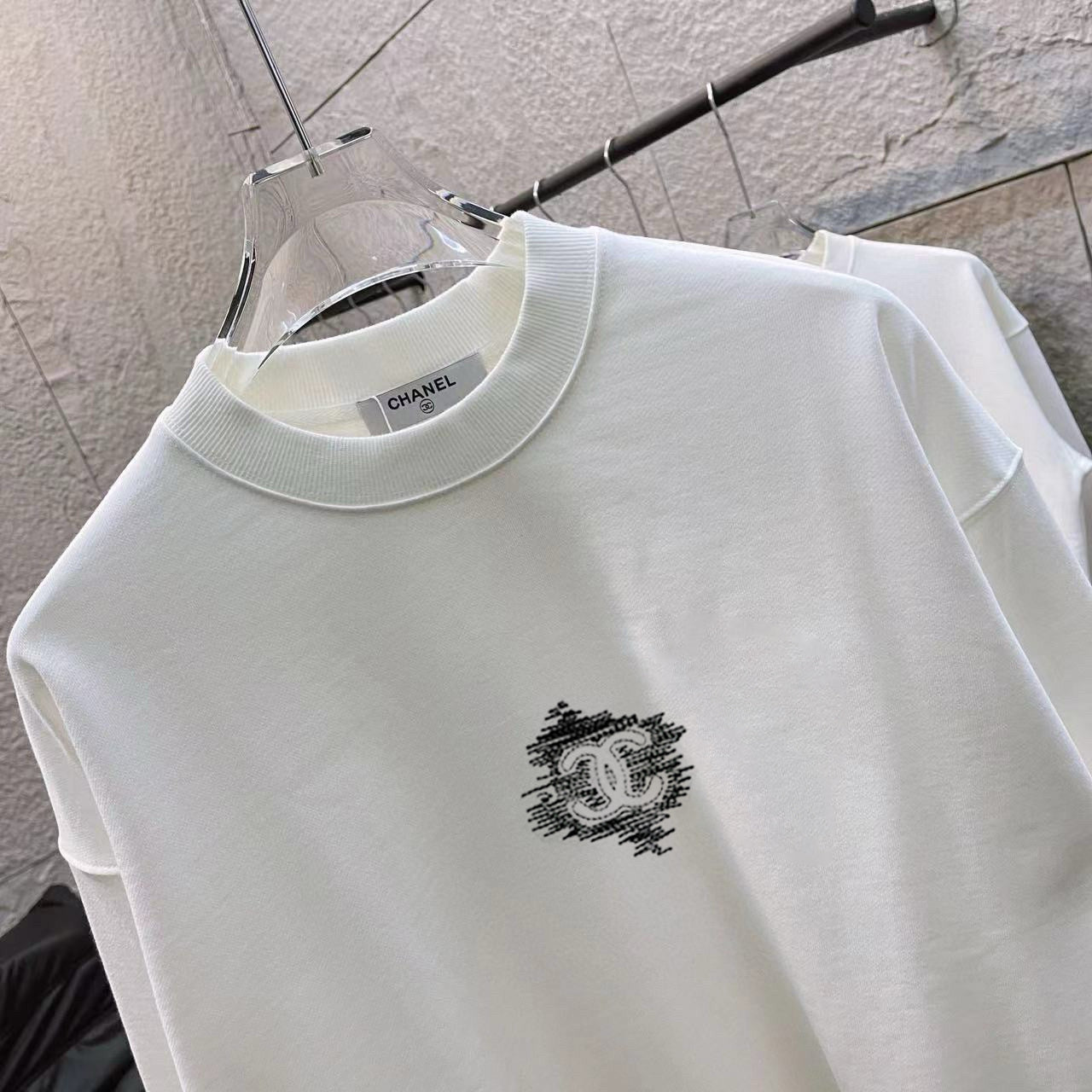 LuxluxHouse Best Quality Clothes Hoodie & Sweater Chanel & Maison Margiela