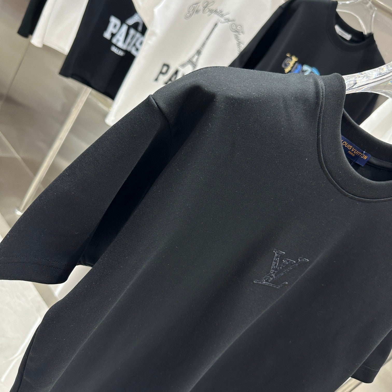 LuxluxHouse Best Quality Clothes T-shirt Louis Vuitton
