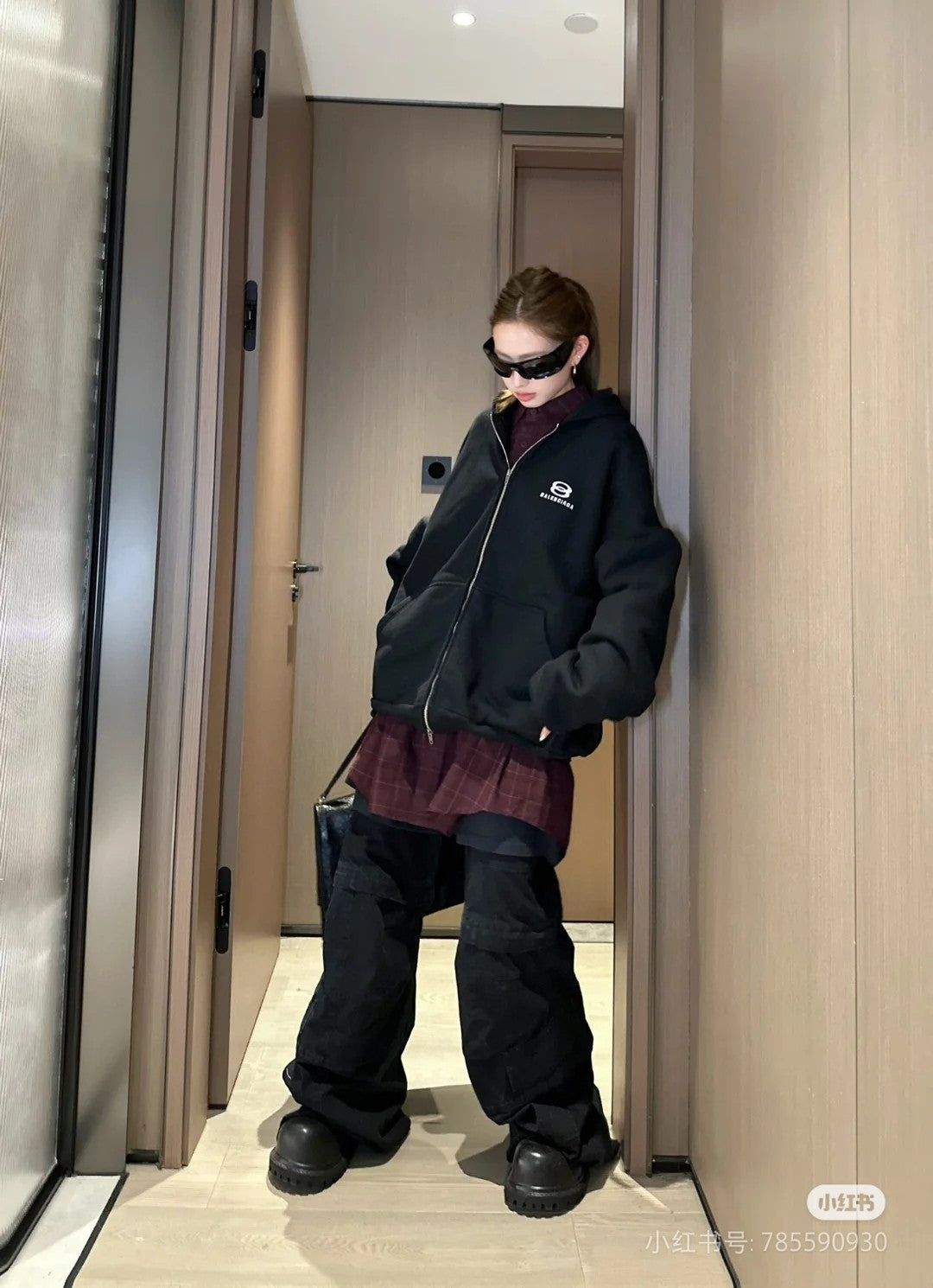 LuxluxHouse Best Quality Clothes Balenciaga Hoodie & Sweater