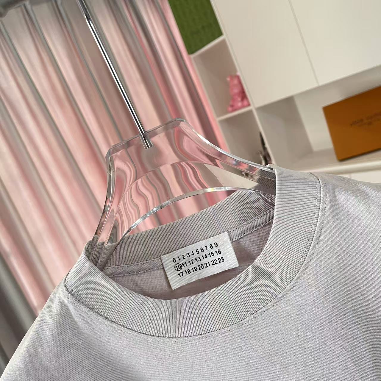 LuxluxHouse Best Quality Clothes T-shirt Chanel & Maison Margiela