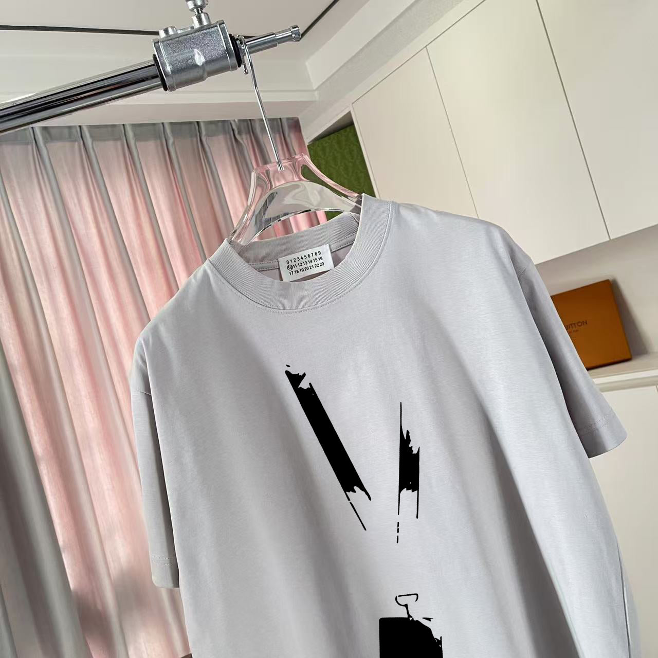 LuxluxHouse Best Quality Clothes T-shirt Chanel & Maison Margiela