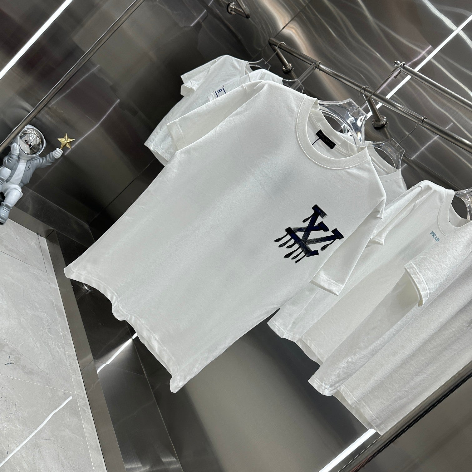 LuxluxHouse Best Quality Clothes T-shirt Louis Vuitton