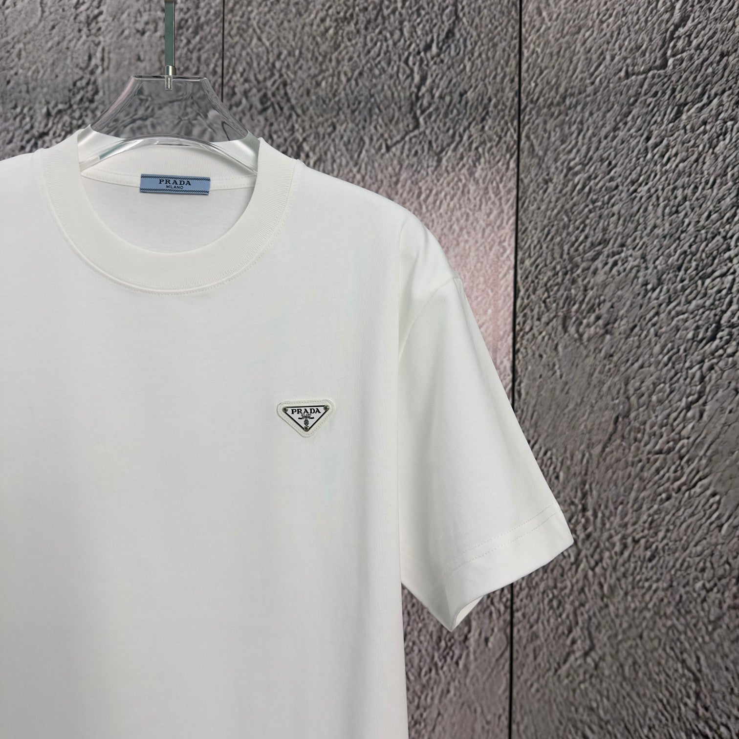 LuxluxHouse Best Quality Clothes T-shirt Prada