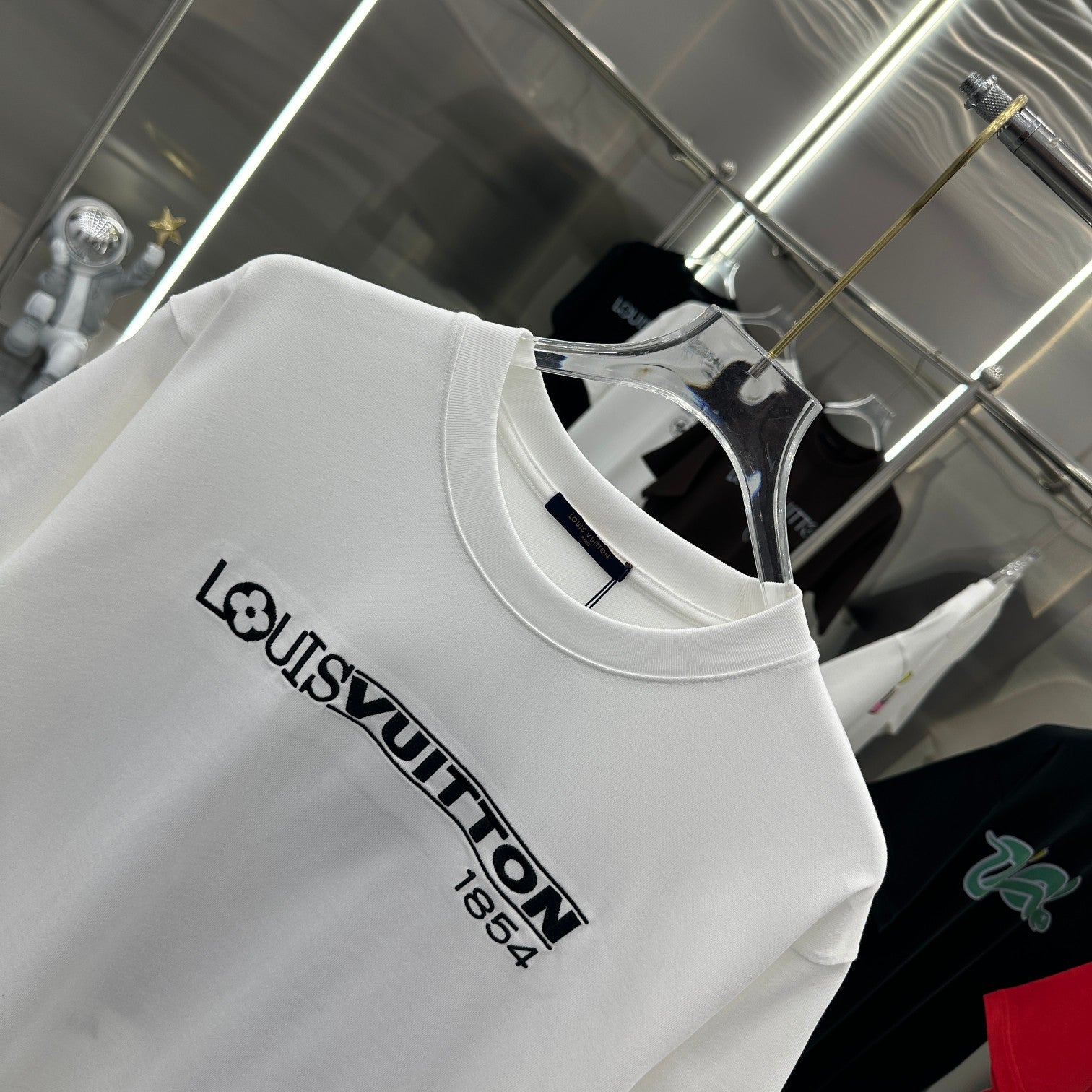 LuxluxHouse Best Quality Clothes T-shirt Louis Vuitton