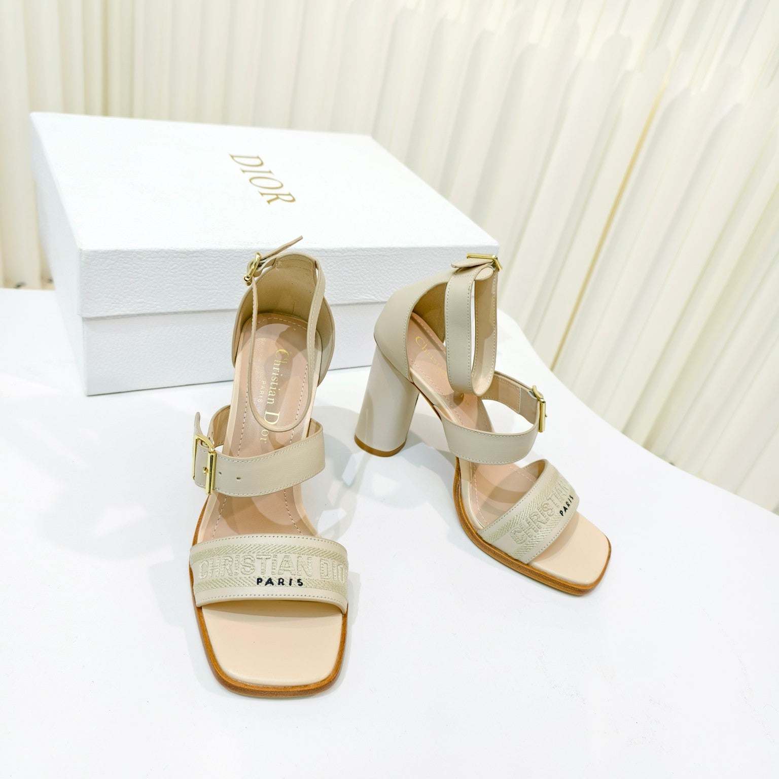 LuxluxHouse Best Quality Women Shoes Dior