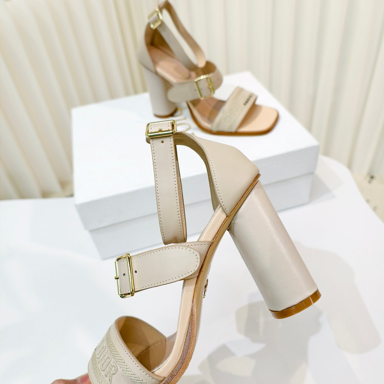 LuxluxHouse Best Quality Women Shoes Dior