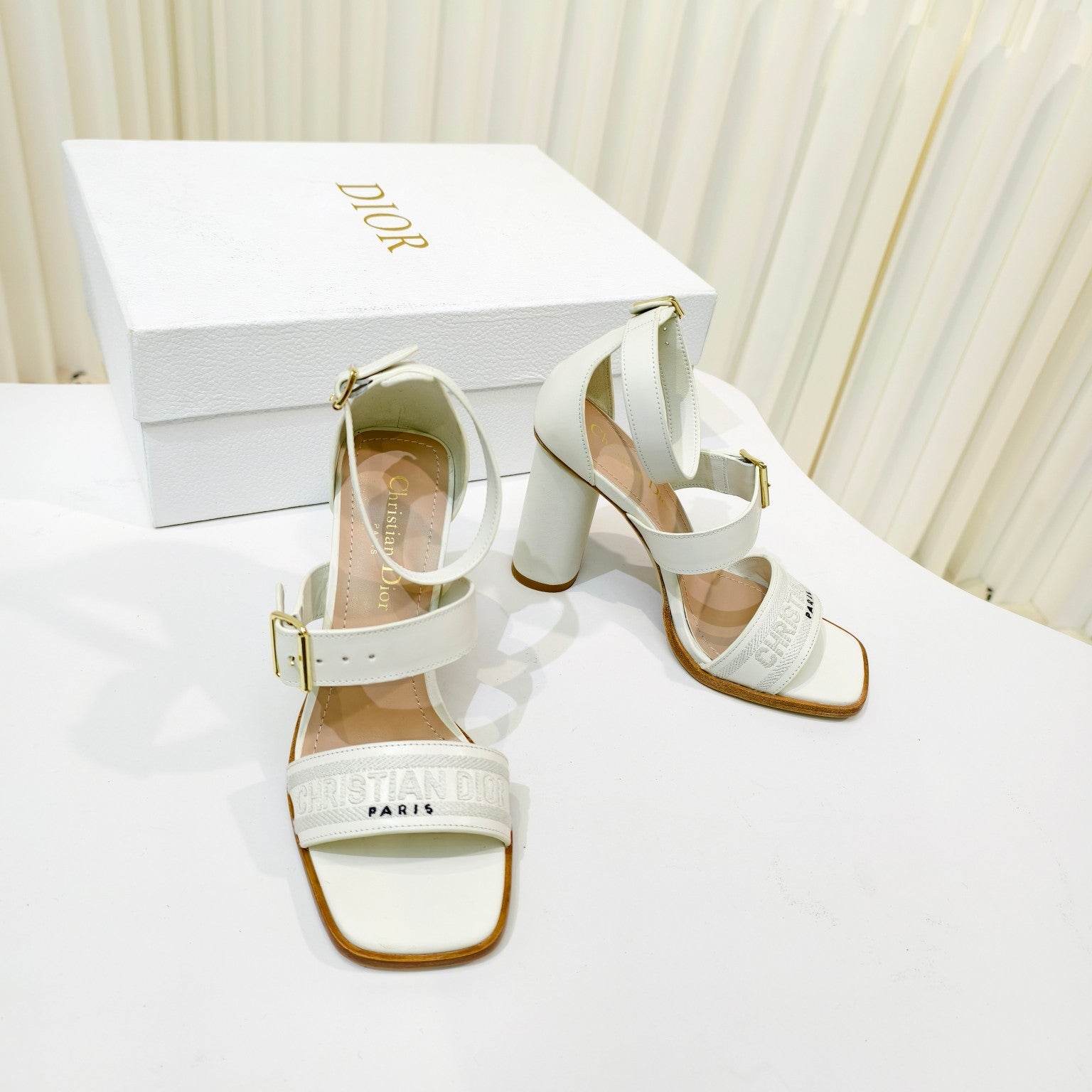 LuxluxHouse Best Quality Women Shoes Dior