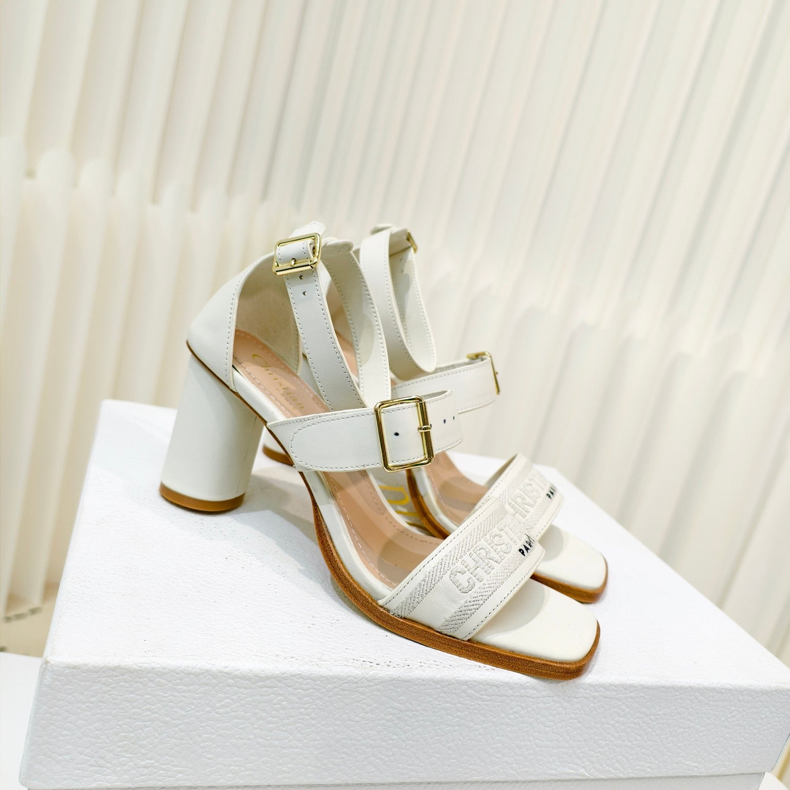 LuxluxHouse Best Quality Women Shoes Dior