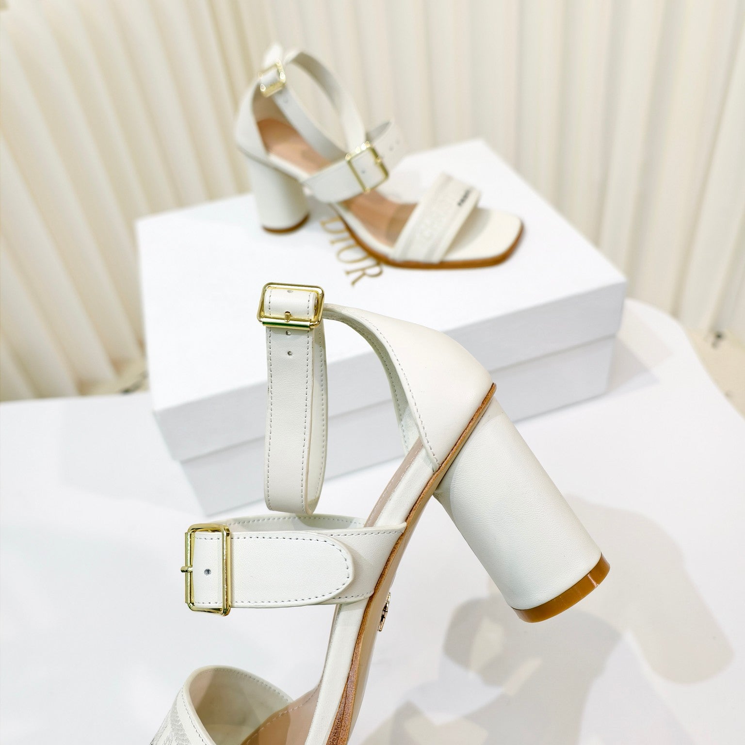 LuxluxHouse Best Quality Women Shoes Dior