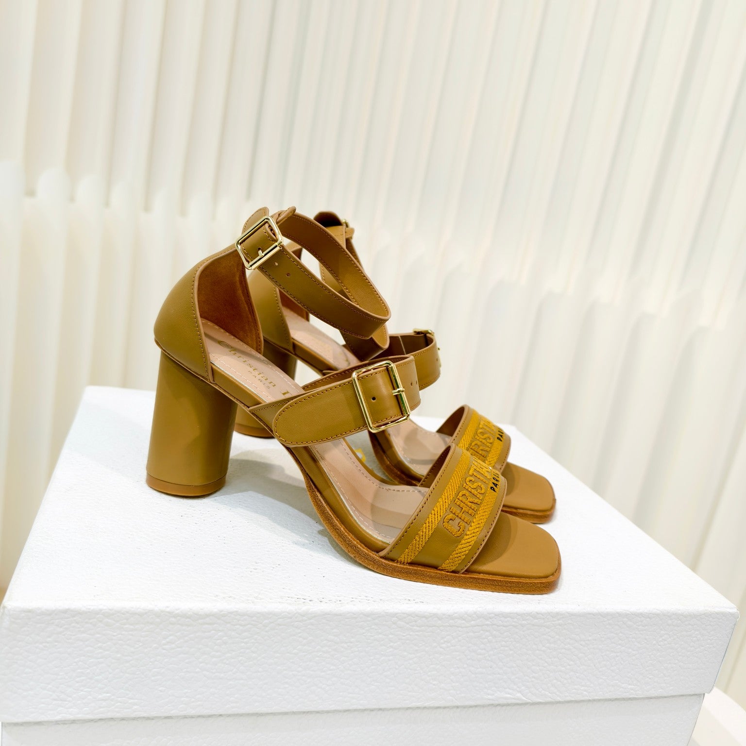 LuxluxHouse Best Quality Women Shoes Dior